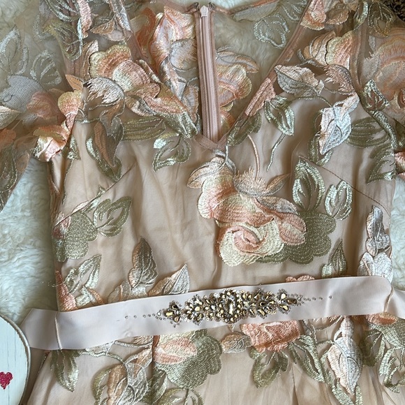 Long peach with flowers dress perfect for a wedding or prom - Picture 4 of 7